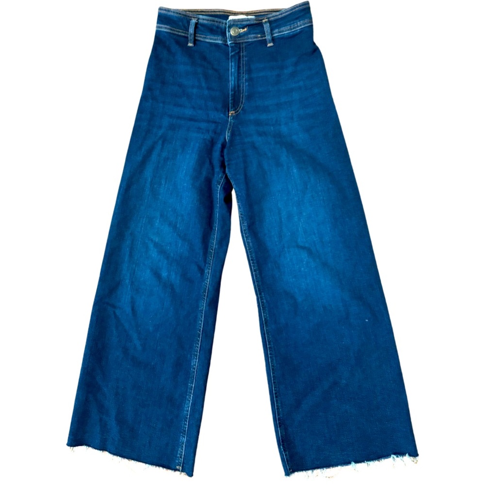 Zara High Waisted Wide-Legged Jeans Size 6